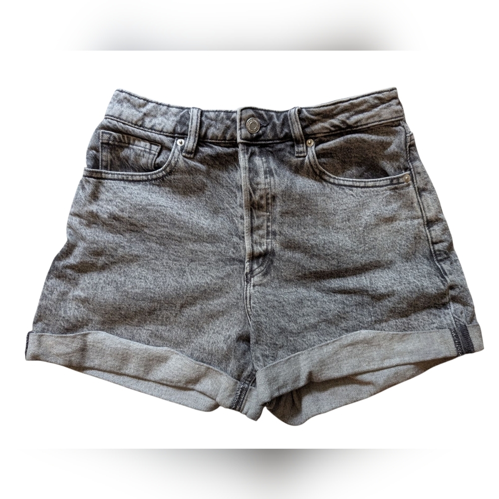 Dynamite Gray Jean Shorts